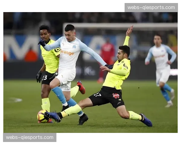 在尼斯对阵马赛的比赛中，球员智能穿戴设备实时警报一例潜在肌肉负荷过高风险